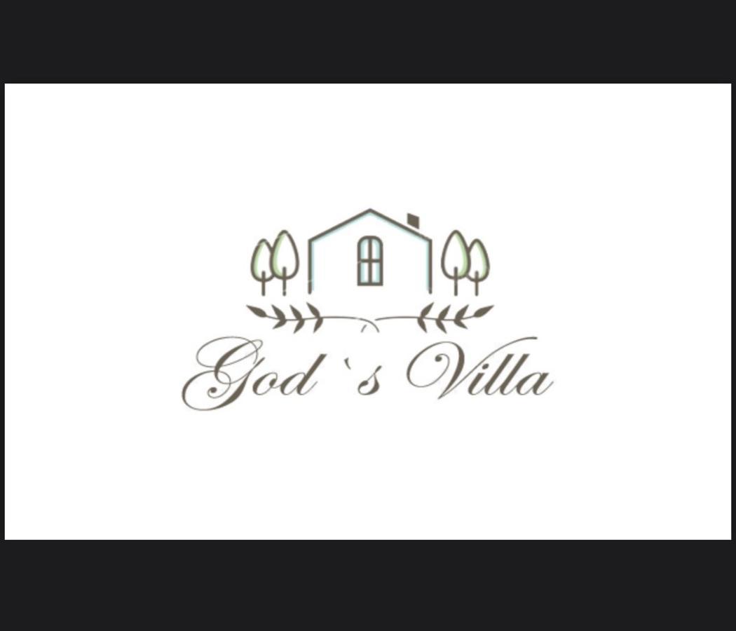 Villa God's Tirana